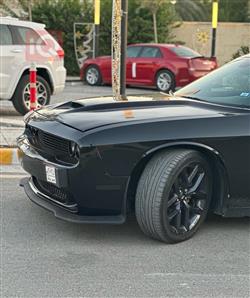 دۆج چالنجەر